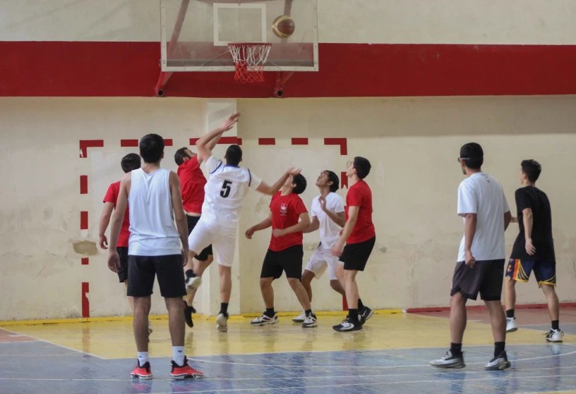 El Campeonato Abierto de Baloncesto y los participantes