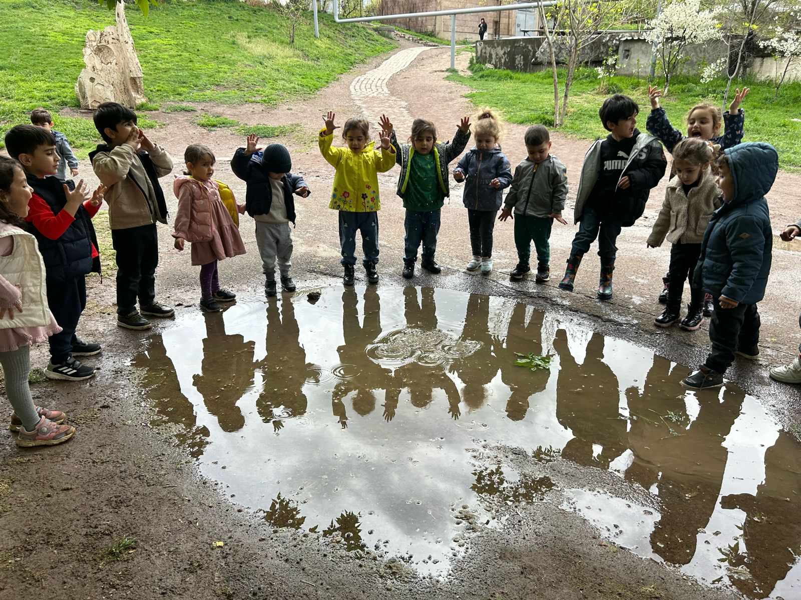 Ջրափոսից ստվերախաղ