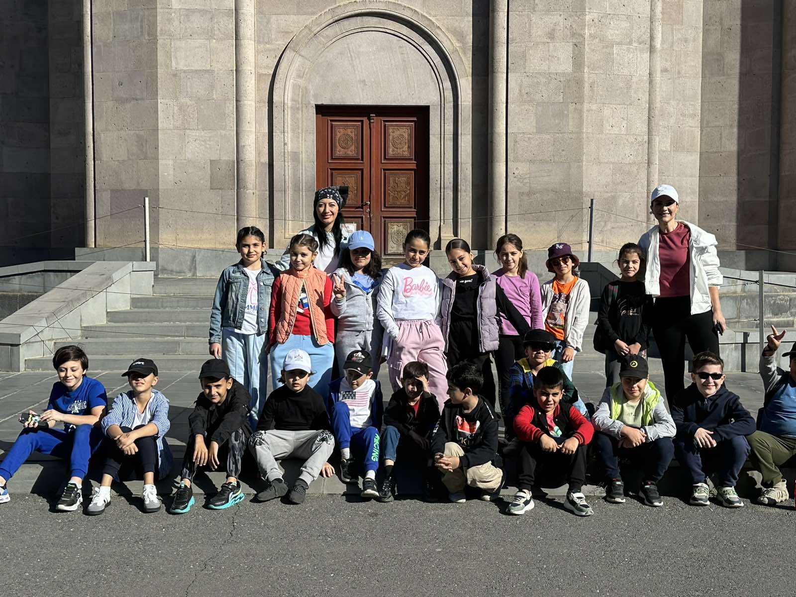 An Educational Trip to Tejaruyk Monastic Complex