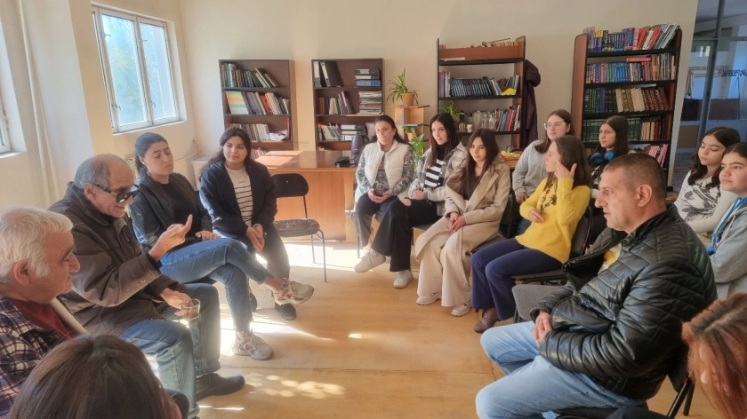 Rencontre avec le professeur de l’Université d’État d’Erevan, Hamlet Mikayelyan.