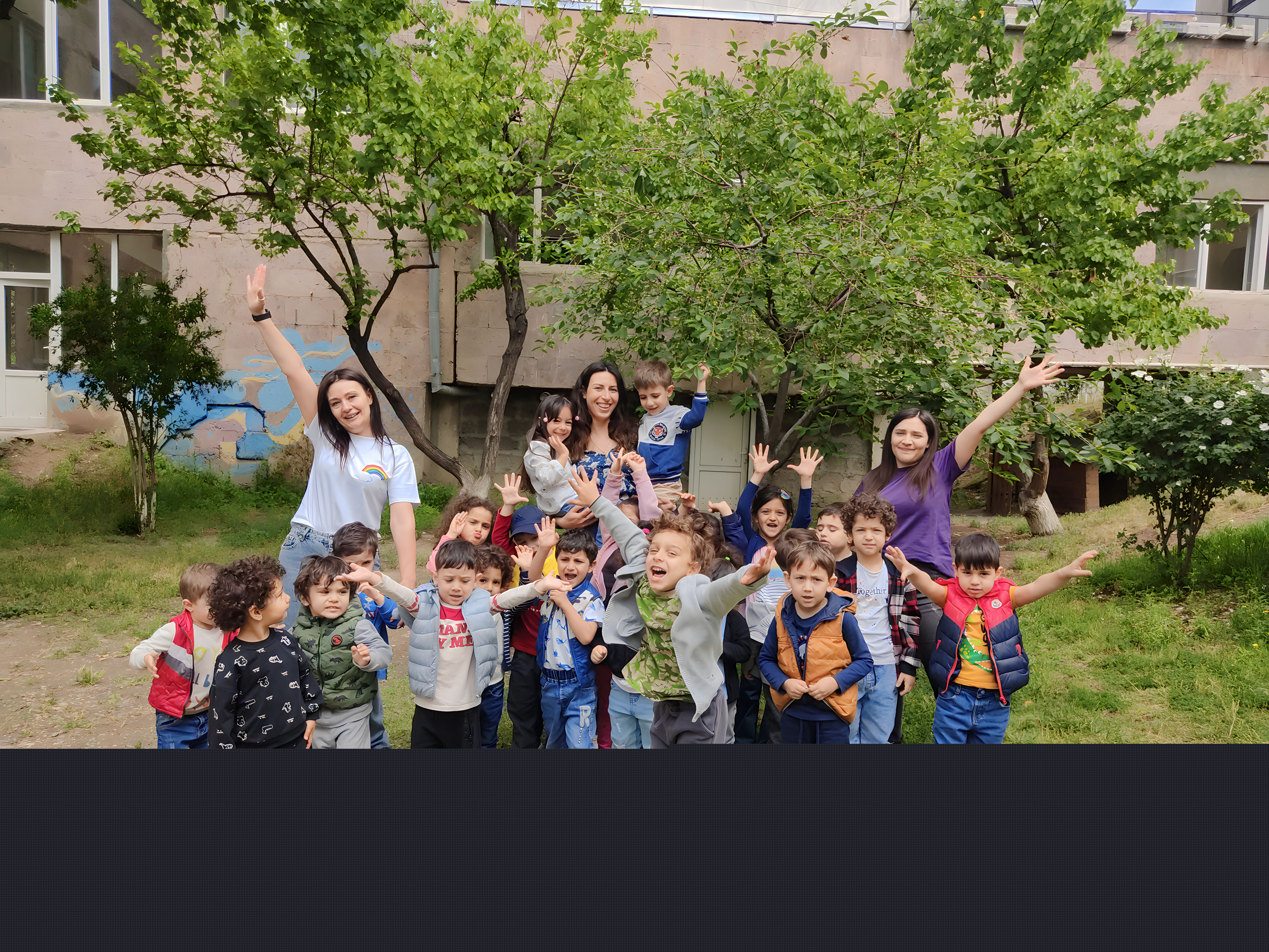 Հեքիաթասաց մեր մայրիկը