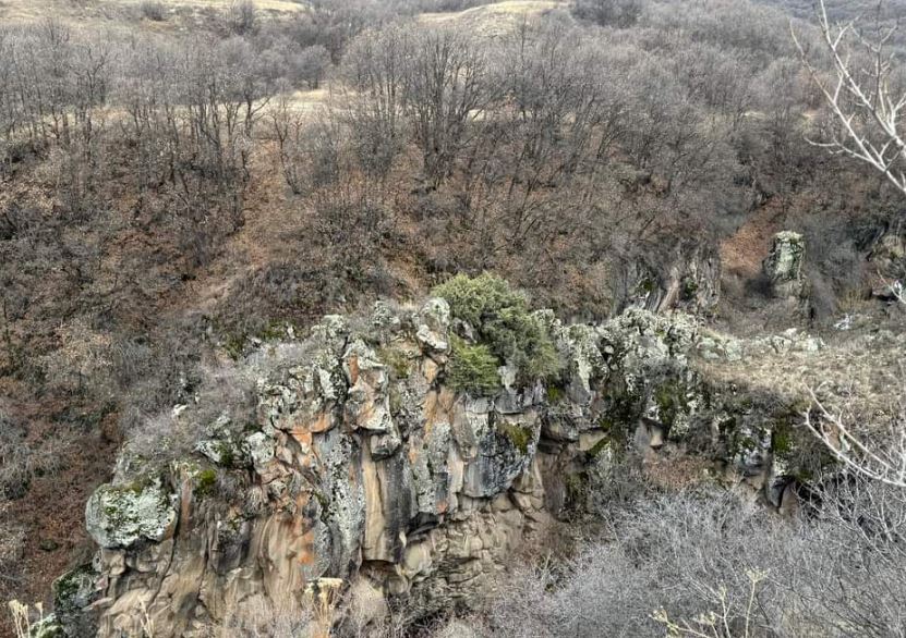 Արատես․ քարայրն աղոթրան