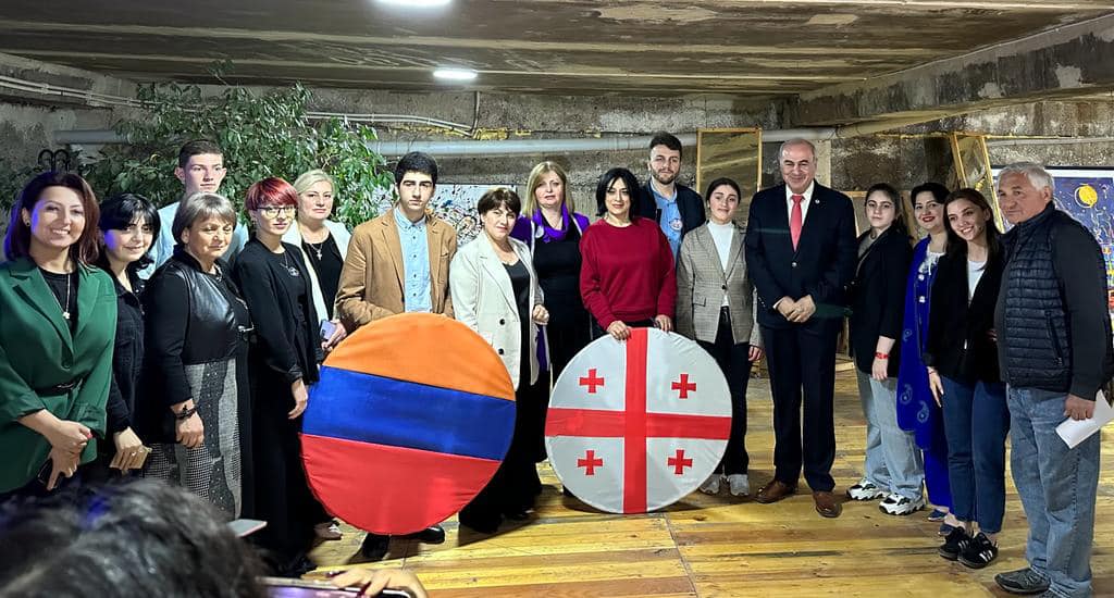 შეხვედრა საქართველოს საელჩოს დესპან ირაკლი კვანჭახაძესთან