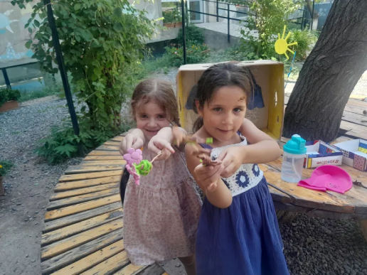 Թատրոնիկ. զվարճանքով խաղ-ասիկ