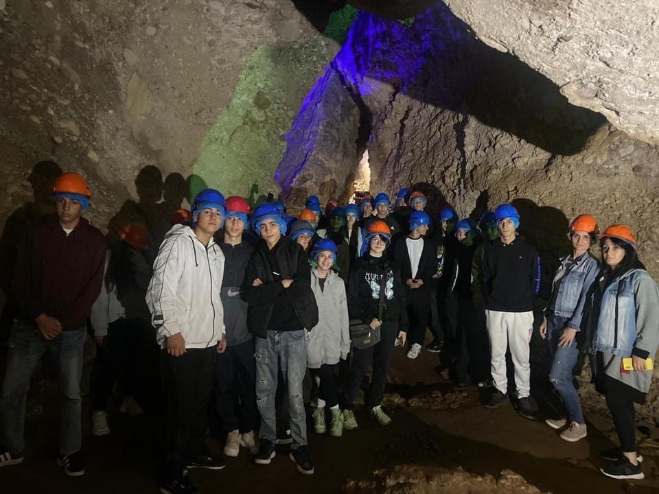 Աշնանային Արատեսում քոլեջի ուսանողներն են