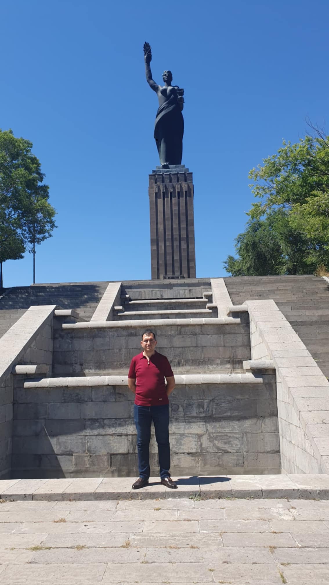 Հանդիպում պատմաբան Հայկ Նազարյանի հետ