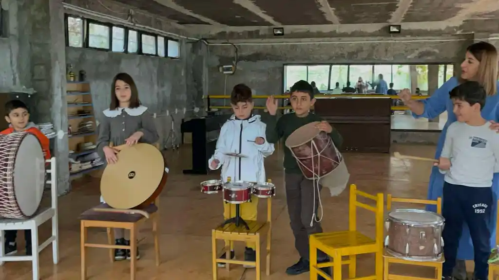 We are Getting to know percussion instruments
