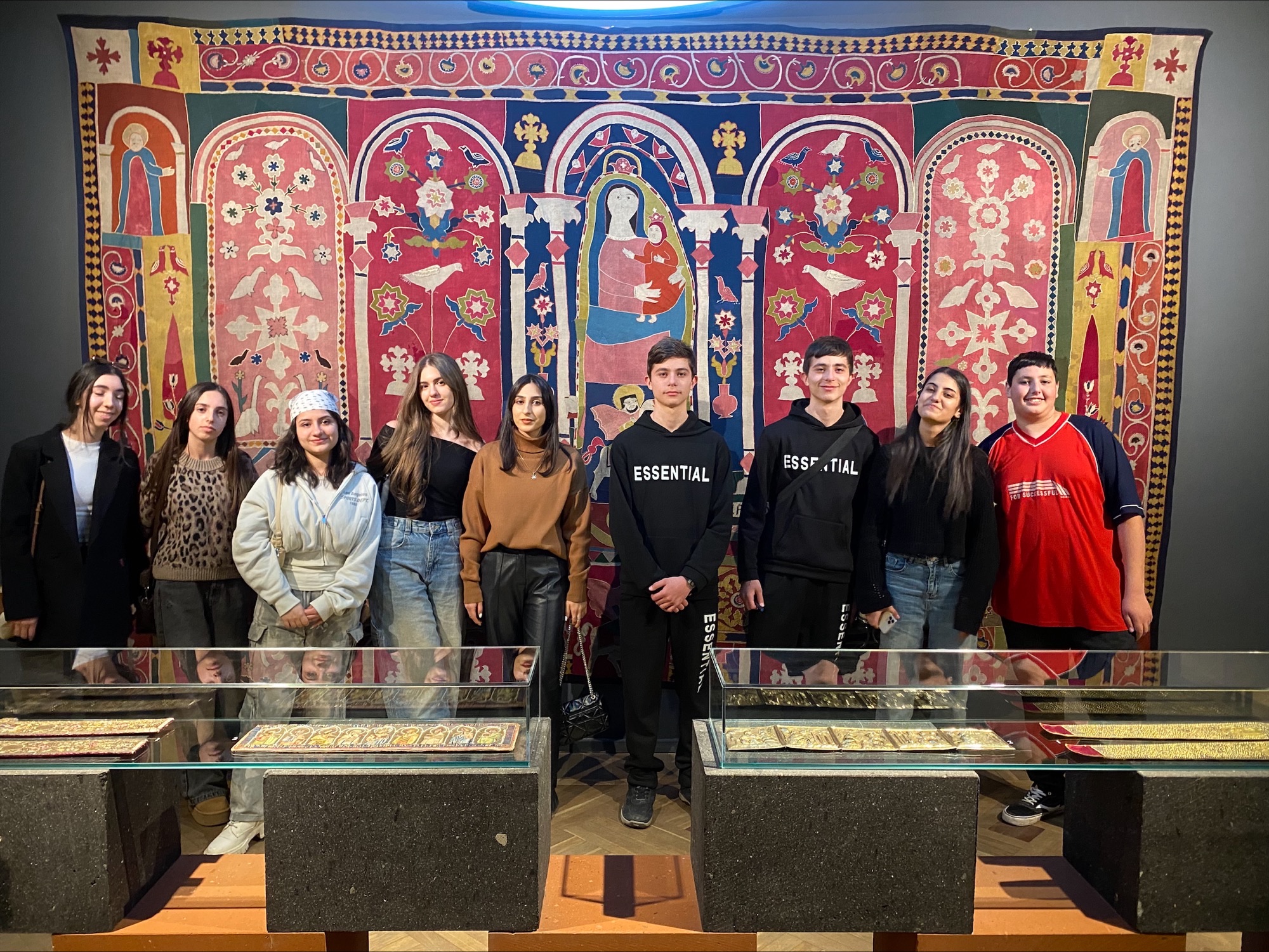 Visita al Museo de Historia de Armenia