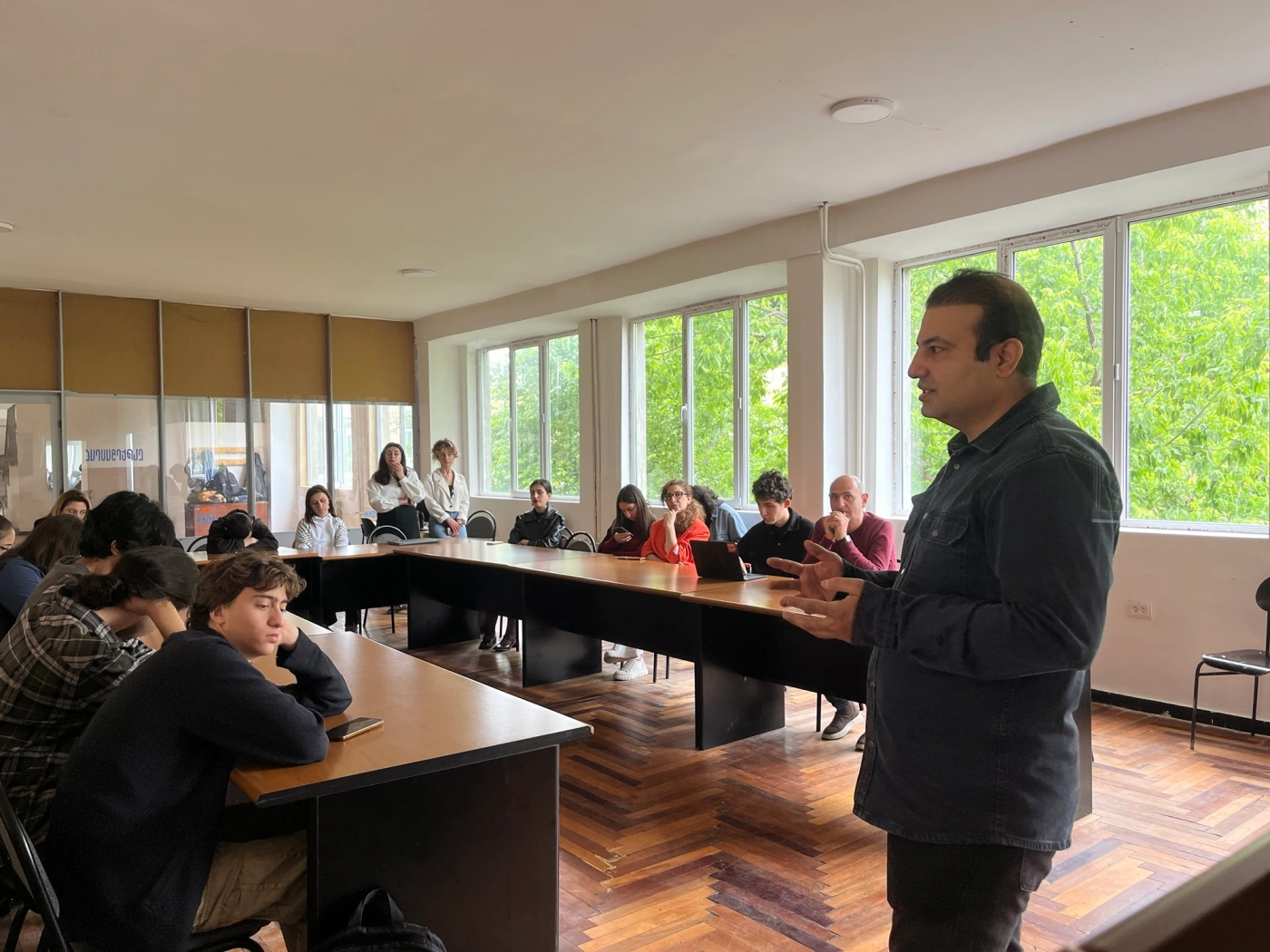 Հայ-իրանական մշակութային օրեր. հանդիպում Փույա Հեսեյինի հետ