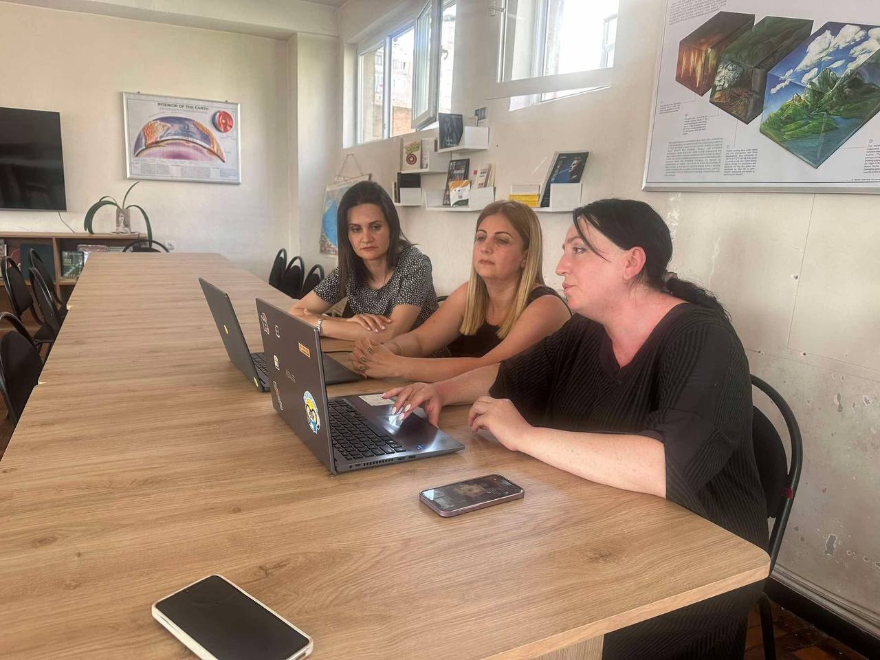 ՈԱԱԿ հանդիպում հավատարմագրման հանձնաժողովի դիտարկող խմբի հետ