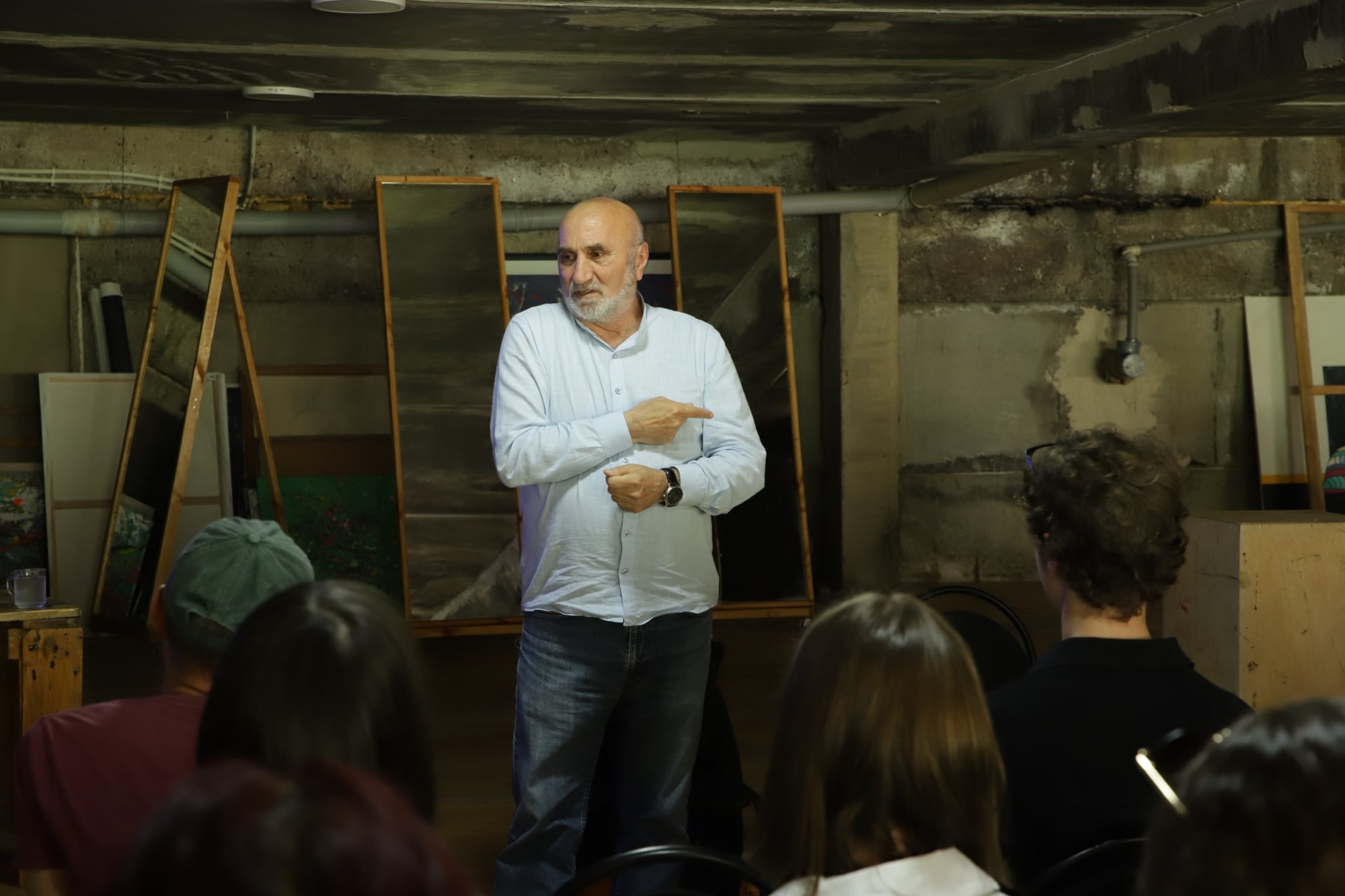 Ի՞նչ է արվեստի գործը՝ արարո՞ւմ, թե՞ կատարում։