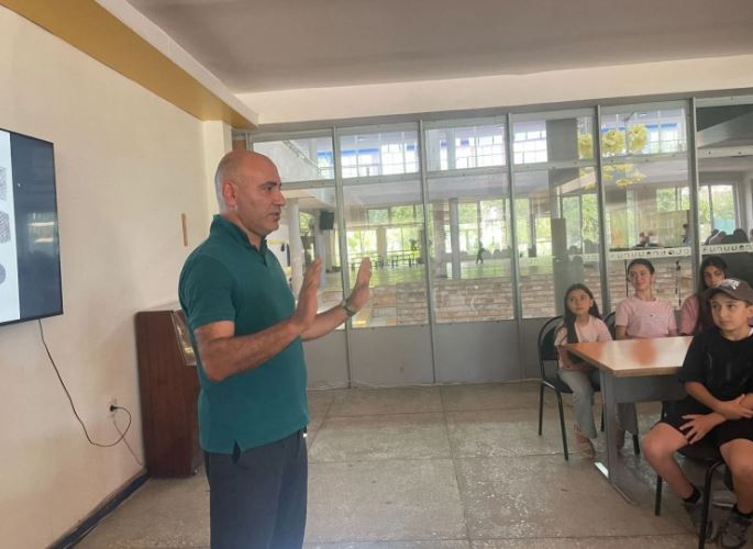Հարթակում ծնողն է