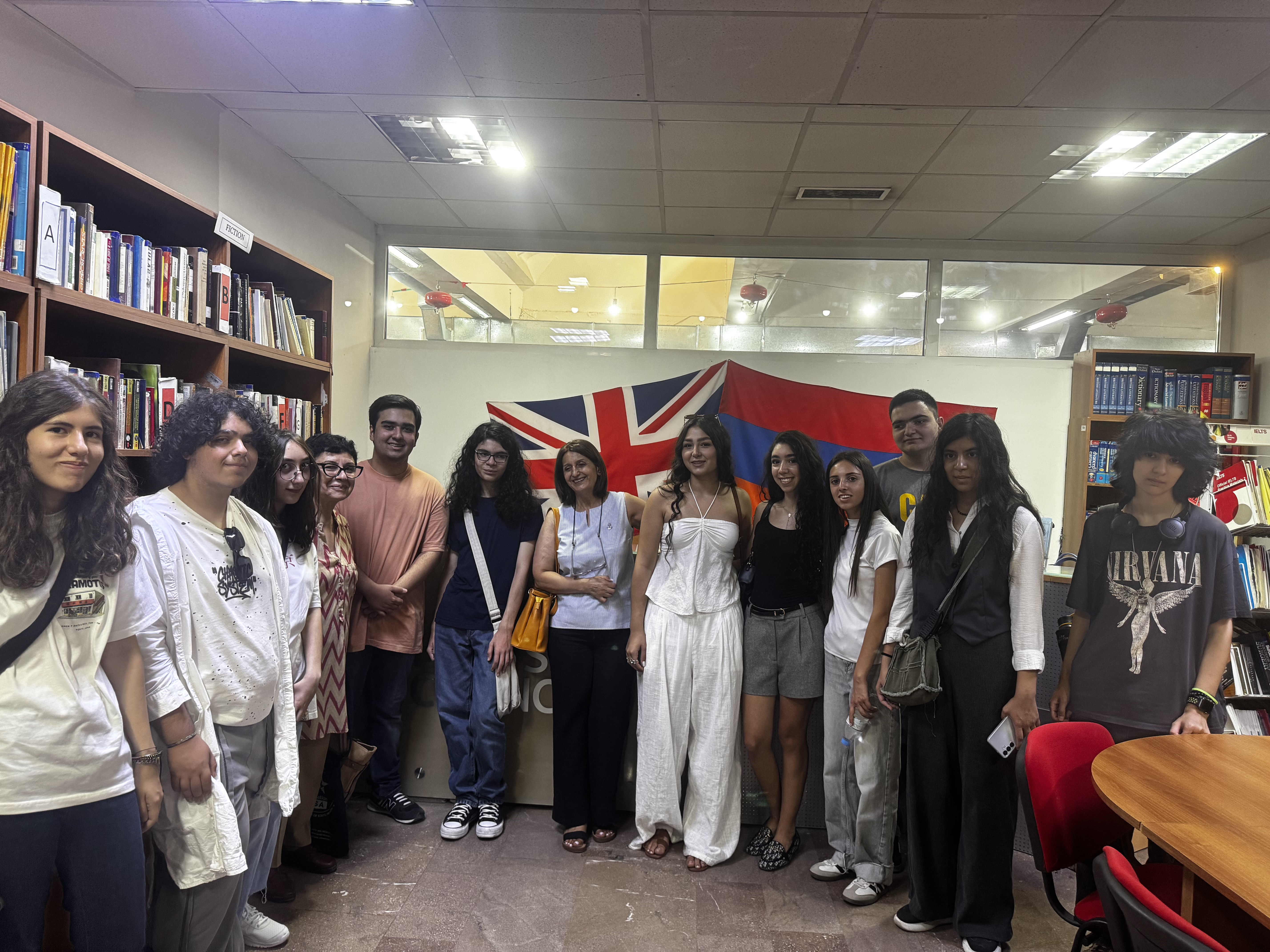 Visita all'Av. Biblioteca Isahakyan