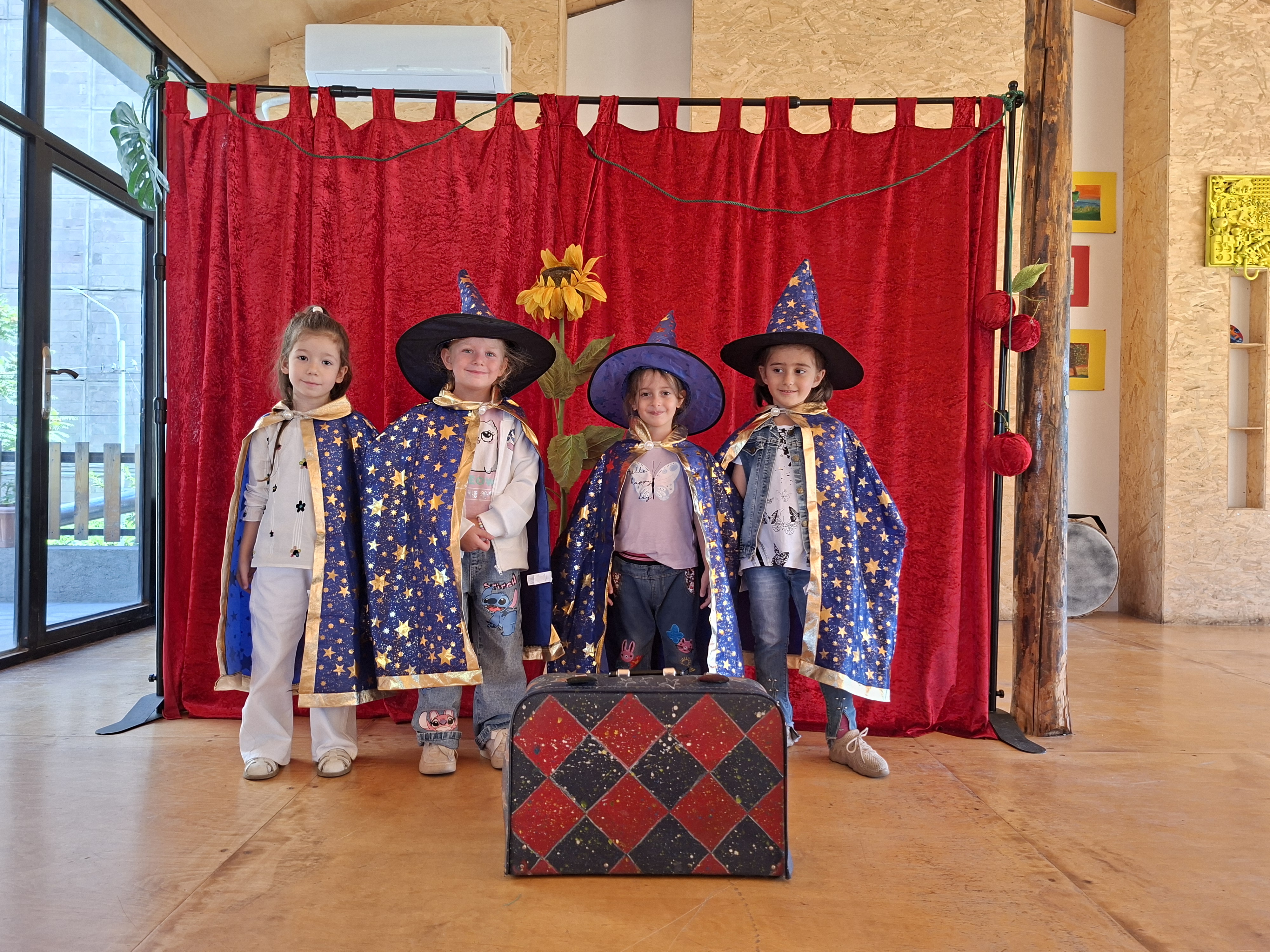 Teatro interactivo de marionetas en la Escuela Occidental