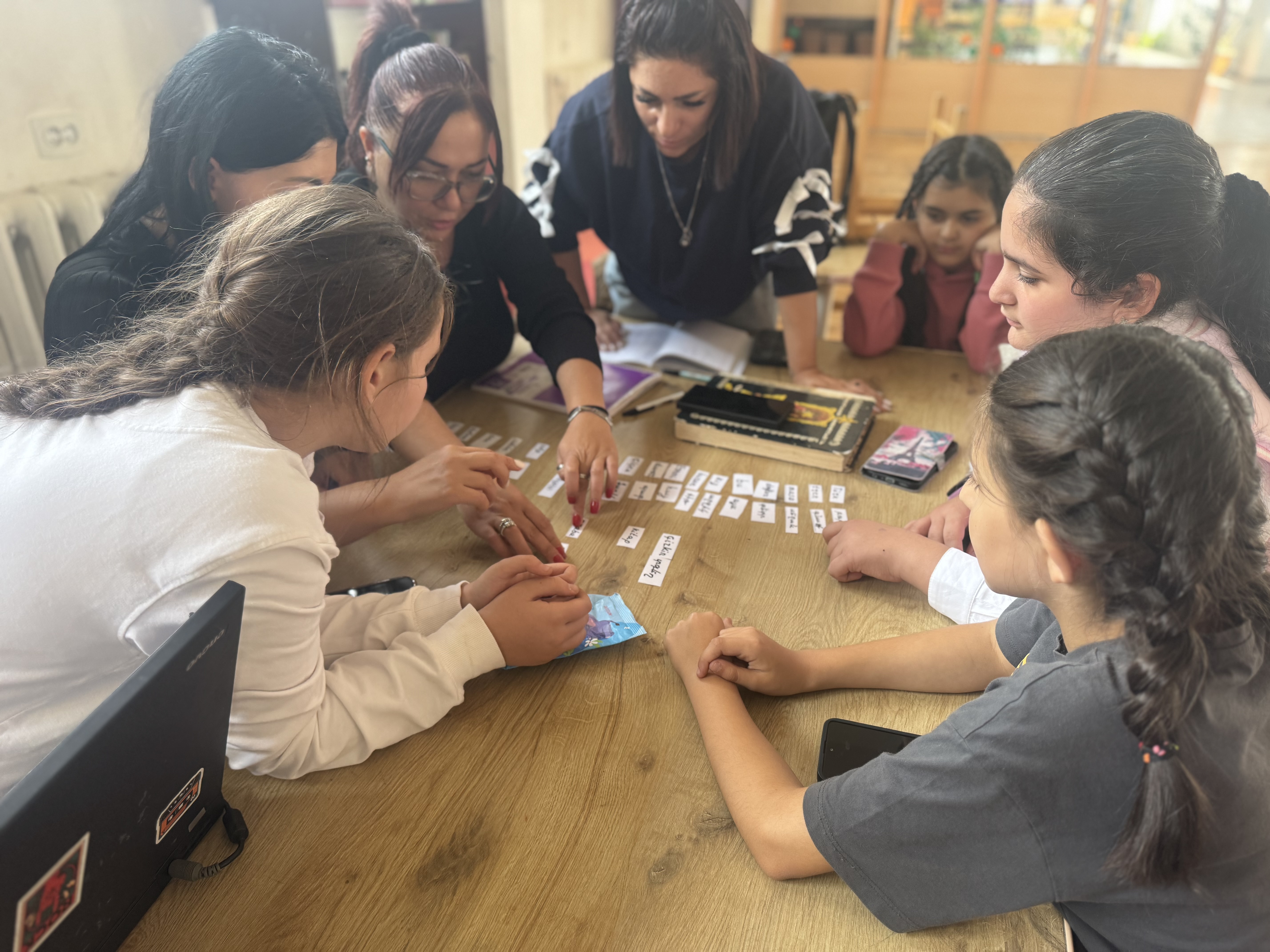 Թուրքերենի ակումբ.բառուսուցում խաղով