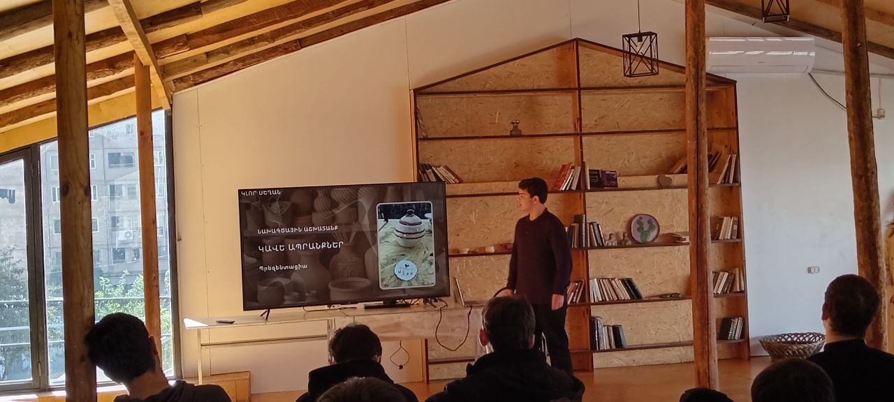 Շուկայաբանության բաժնի ամփոփիչ կլոր սեղան