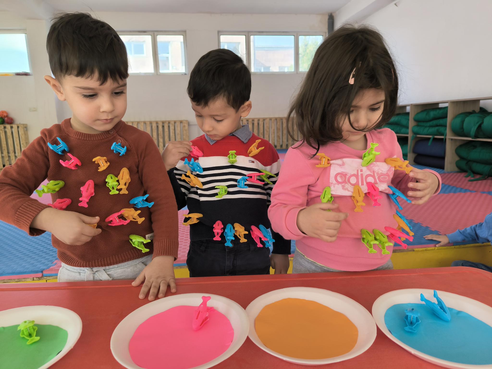 Ամրակներով խաղ