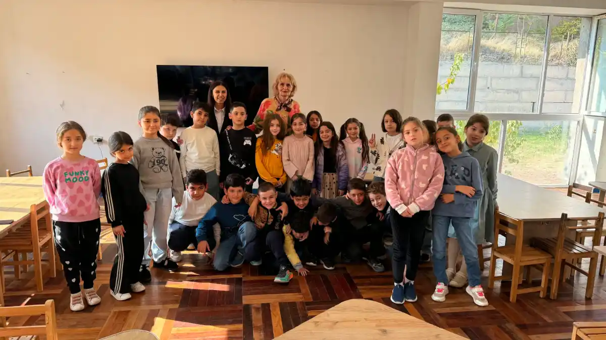 Incontro con il poeta e narratore Satenik Ghazaryan