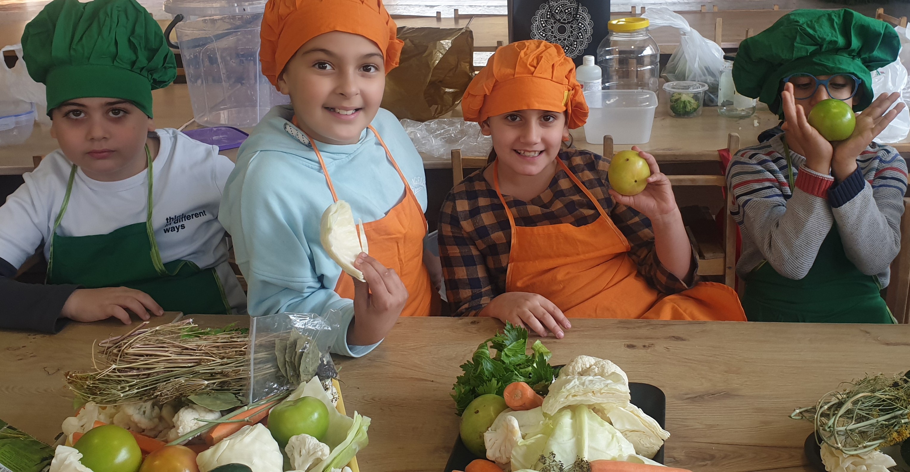 Ակրոստիքոսներ «թթու» բառով 