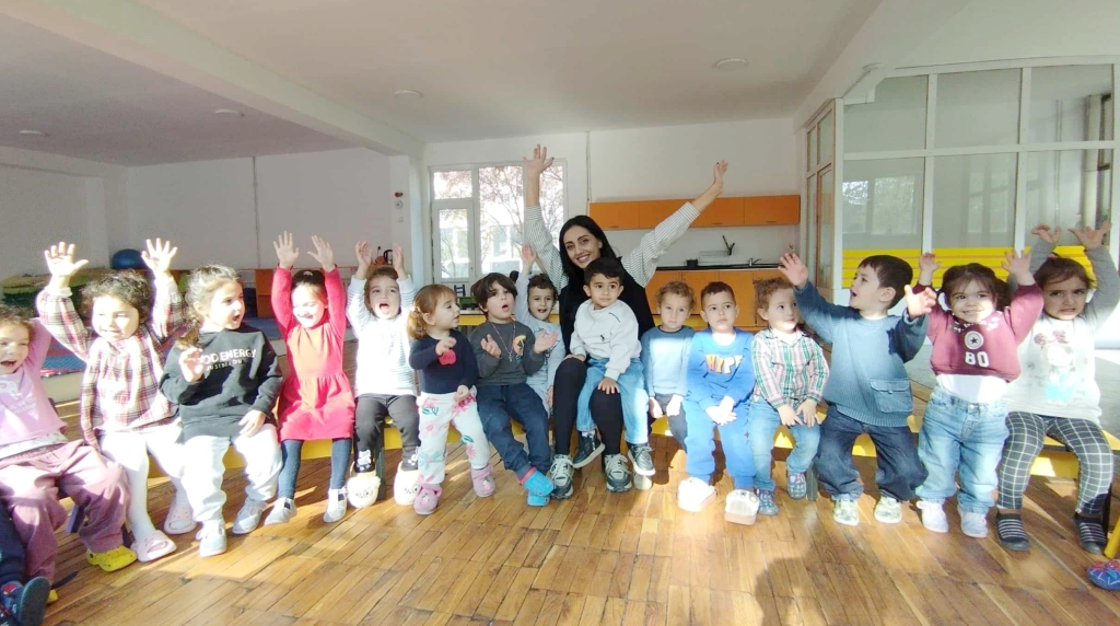 Նախատոնական երգուսուցում