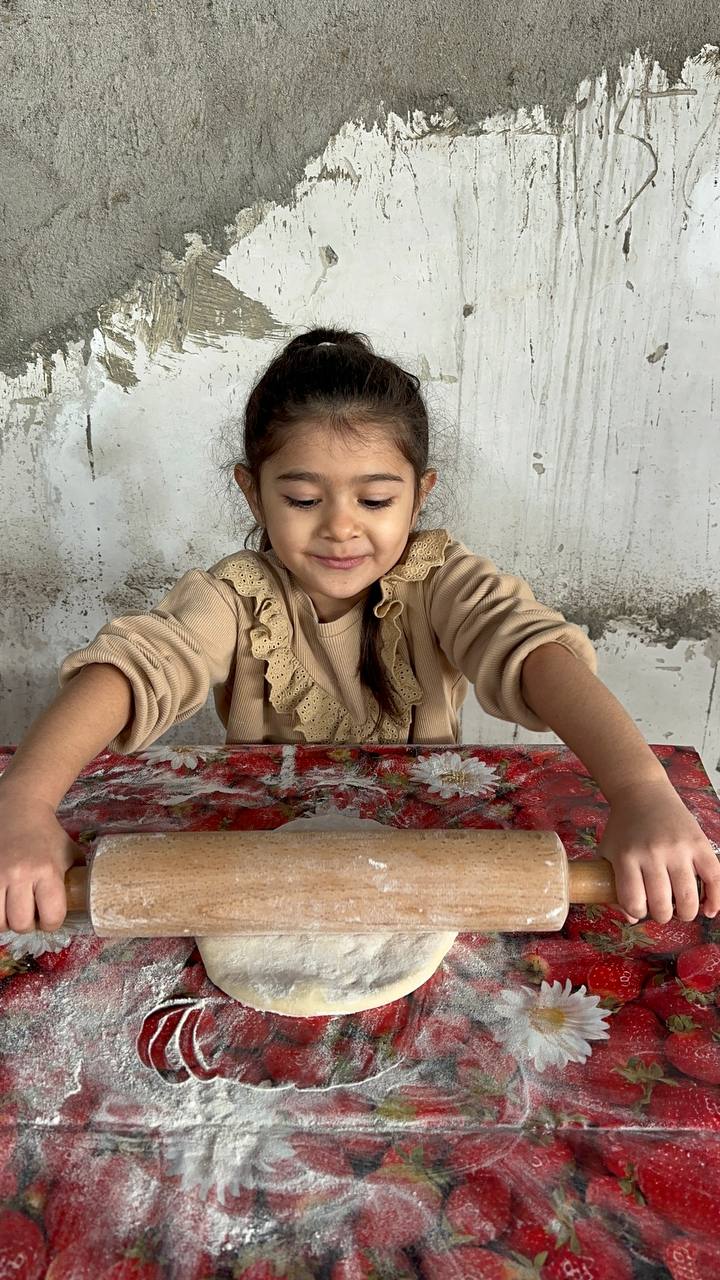 Լավաշթխիկը Քոլեջի մեծերով ու փոքրերով