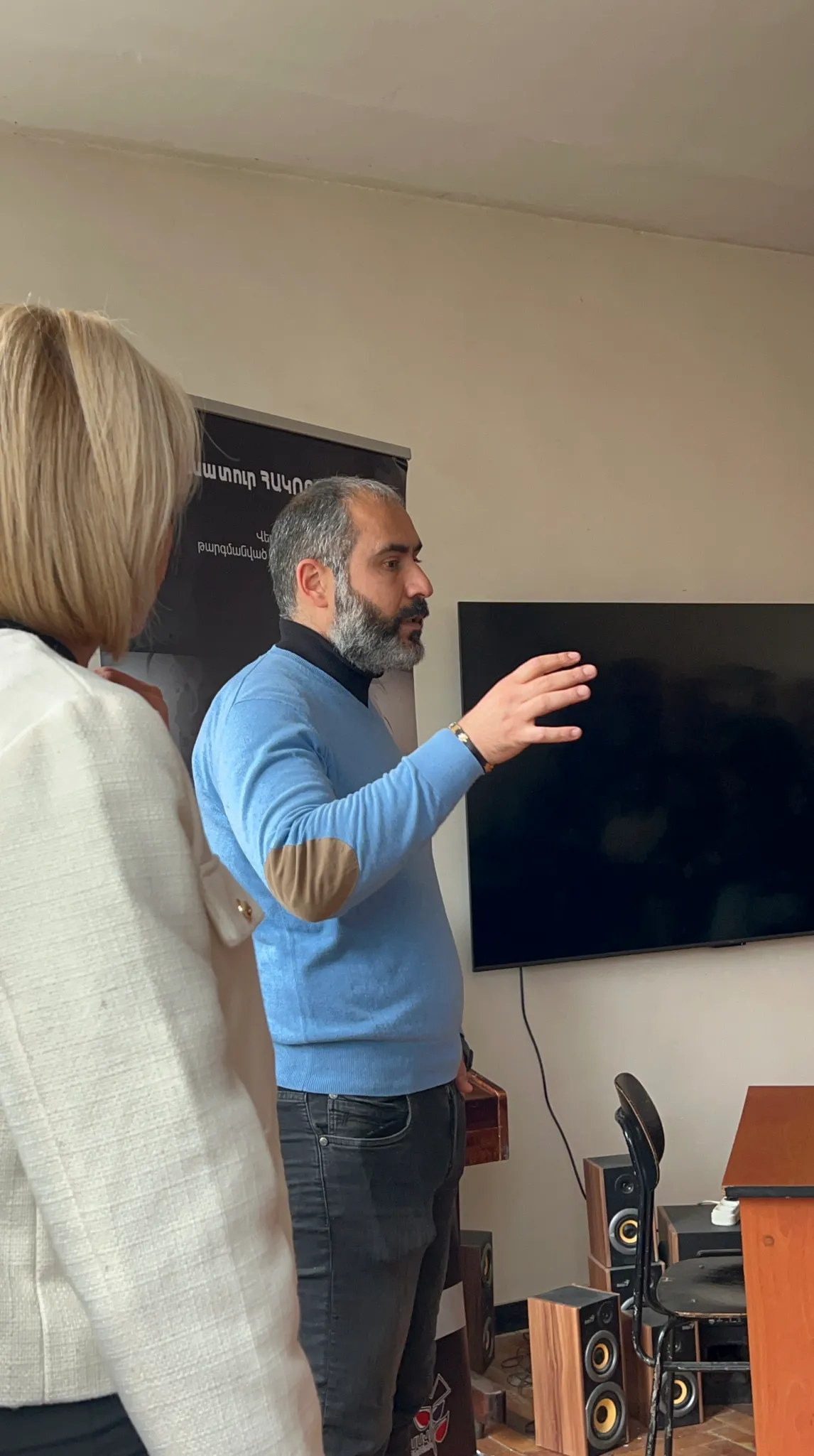 Հանդիպում գրող Ասատուր Հակոբյանի հետ