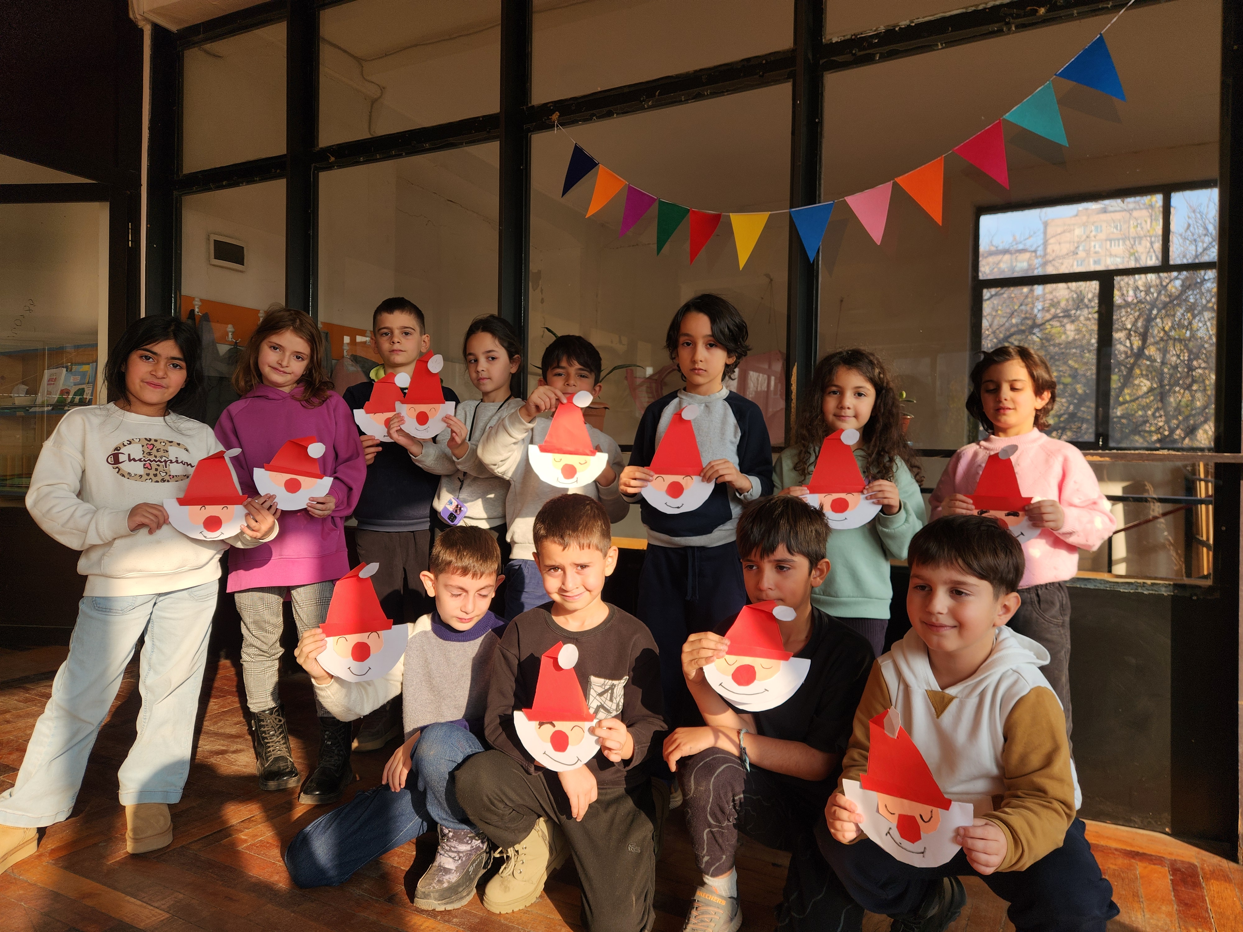 Թղթե Սանտաներ