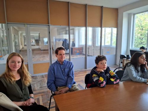 The advantages and disadvantages of studying at Research High School