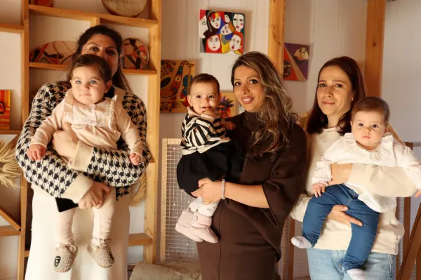 Presso il complesso educativo "Rito dello stuzzicadenti" di Aidapetrosyan