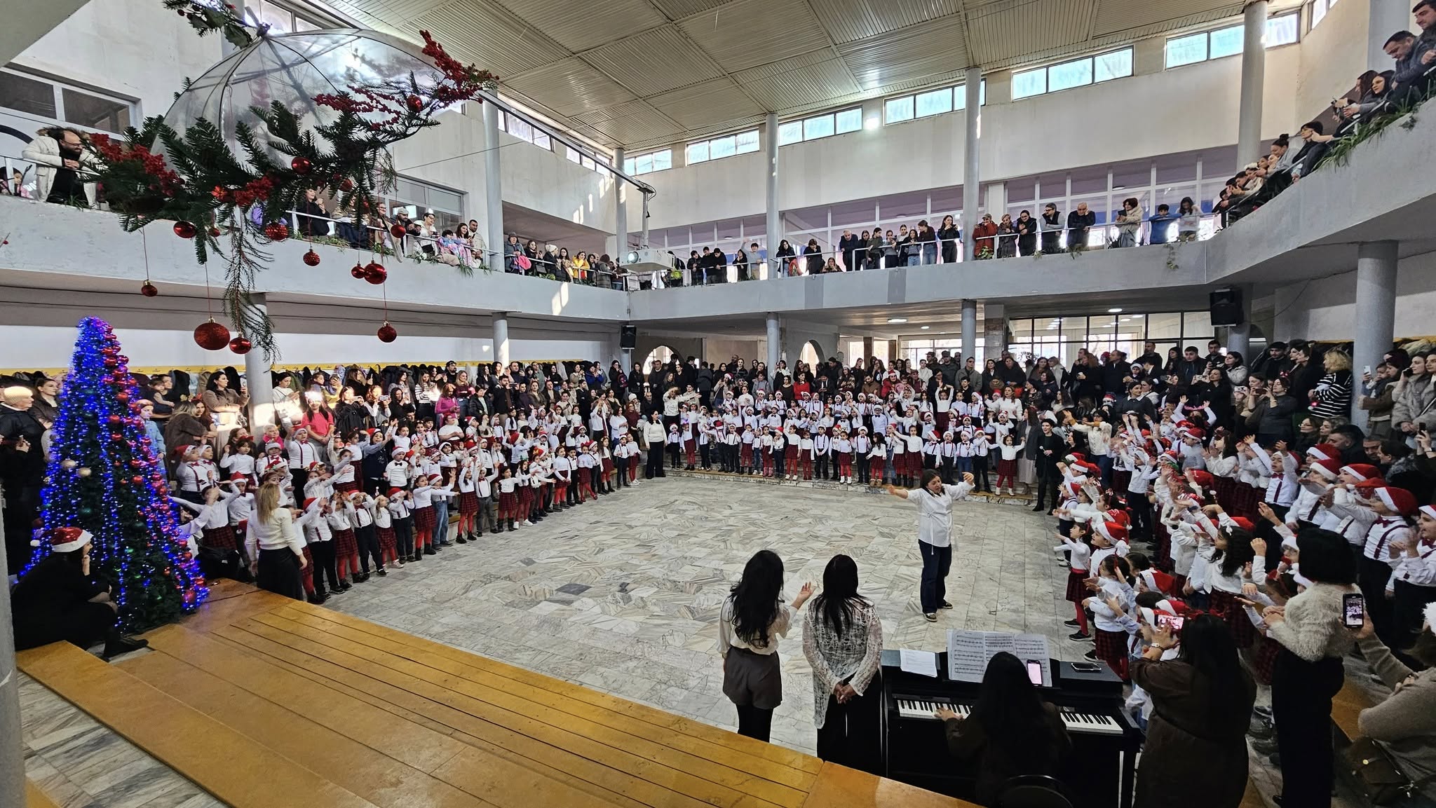 «Երբ ամանորյա տոնախմբությունը վարում է Ձմեռ պապը Լապլանդիայից» 