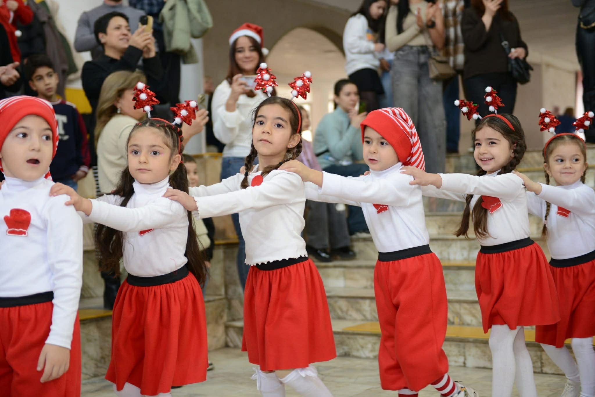 Ամանորյա տոնախմբություն Մարմարյա սրահում