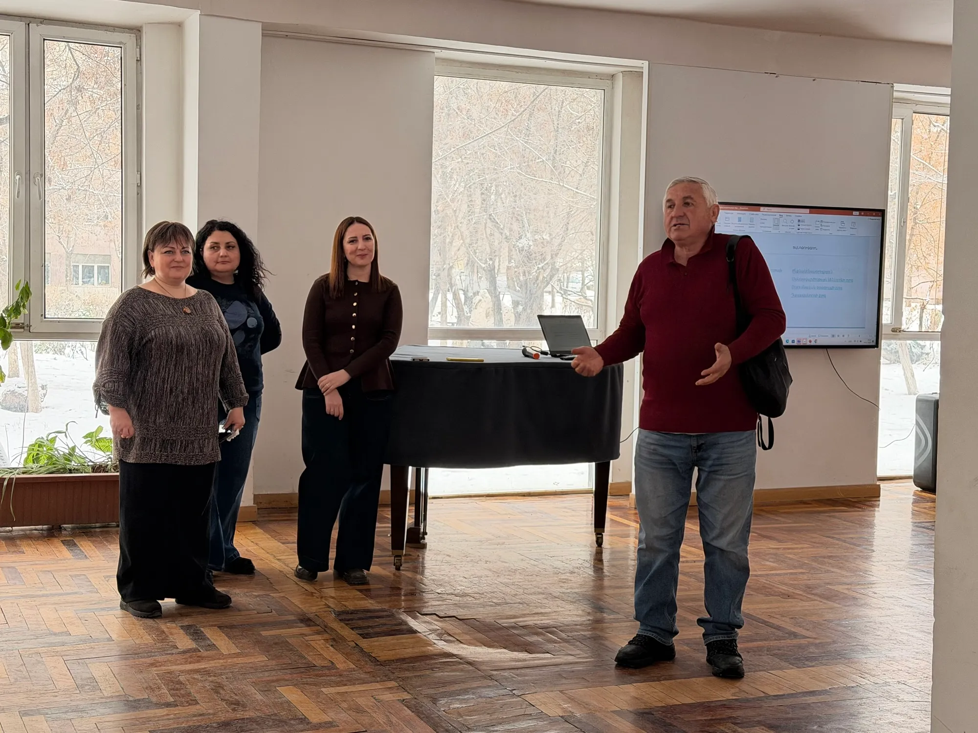 Հանդիպում կրթահամալիրի տնօրենի թեկնածու Լուսինե Փաշայանի հետ