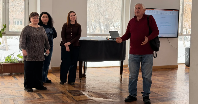 Հանդիպում կրթահամալիրի տնօրենի թեկնածու Լուսինե Փաշայանի հետ