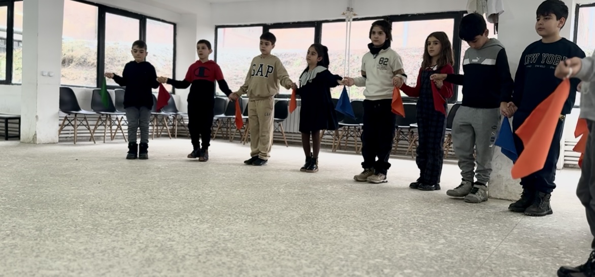 Insegnamento di danze e canti nazionali