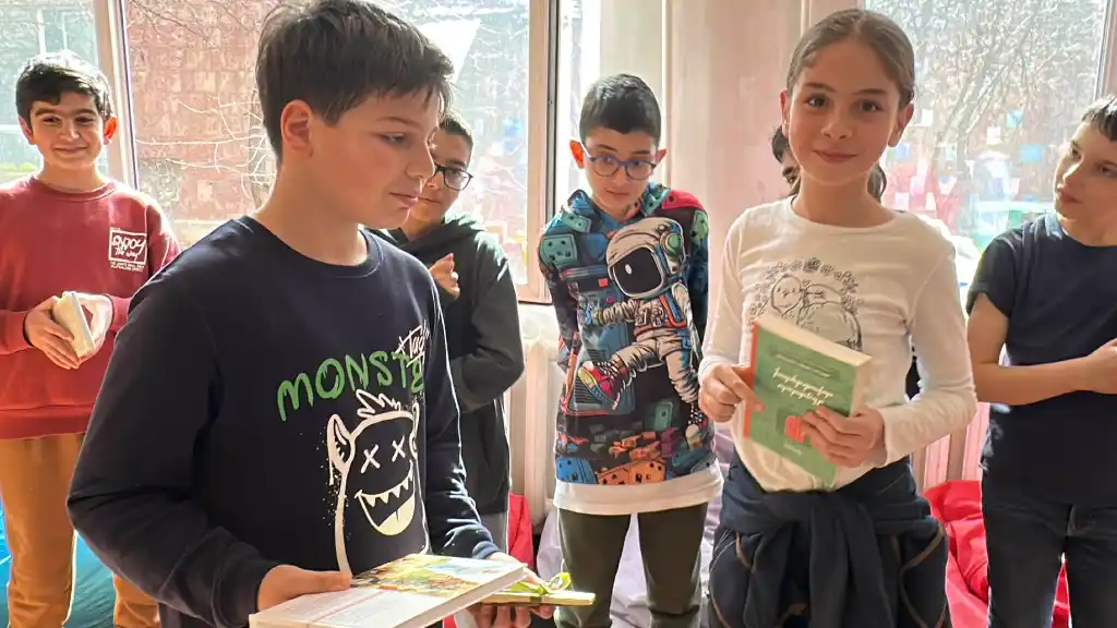 Գիրք նվիրելու օրը կրթահամալիրում