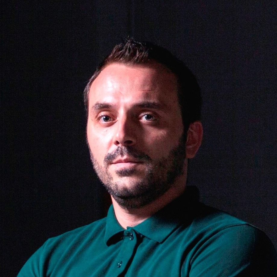 Incontro con il critico letterario e filologo Hayk Hambardzumyan