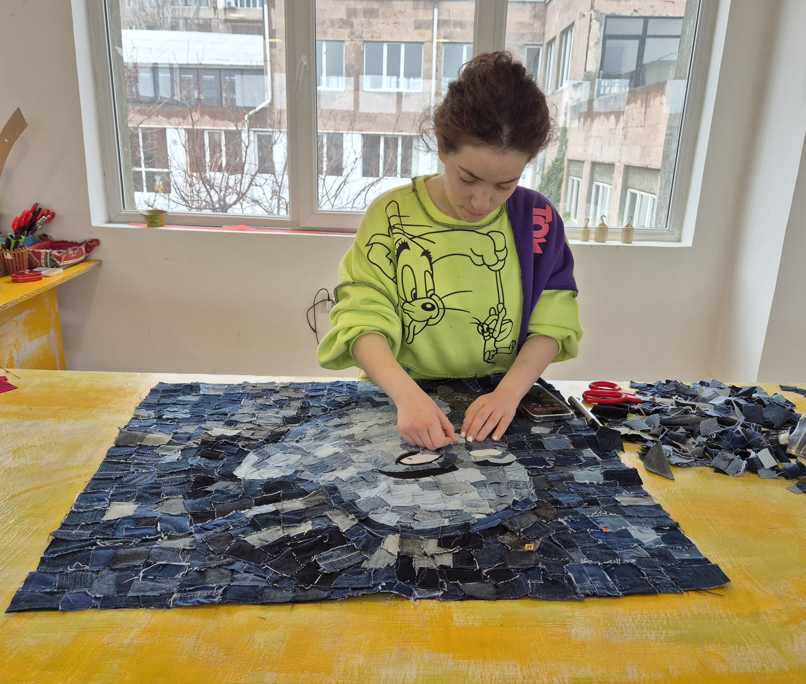 Ջինսե թափոններից կոլաժի պատրաստում