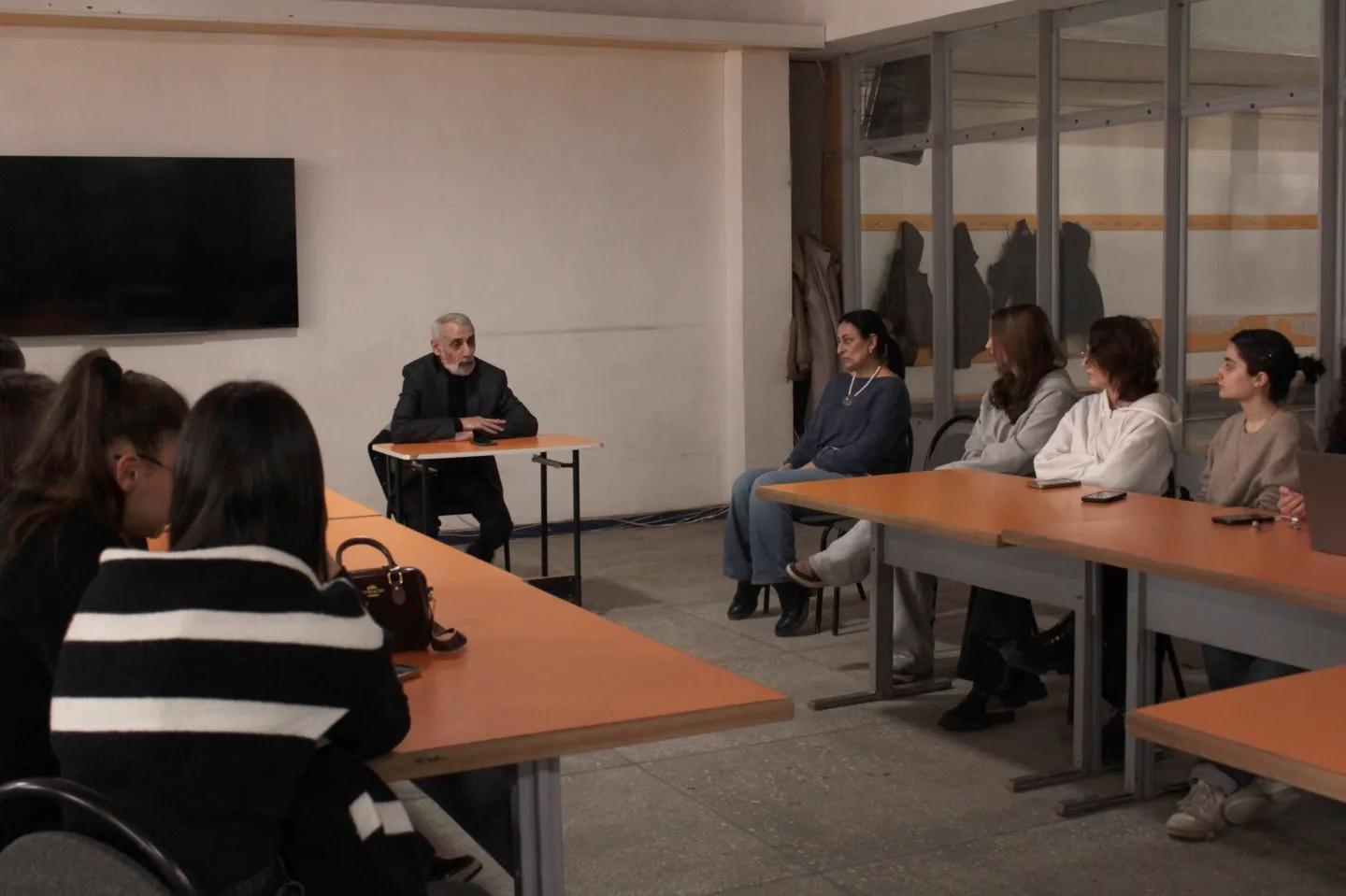 Incontro con lo scrittore Hovik Charkhchyan