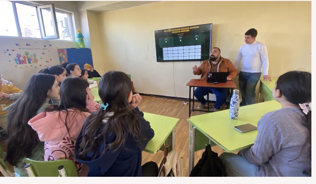 Cours ouvert interactif et collaboratif