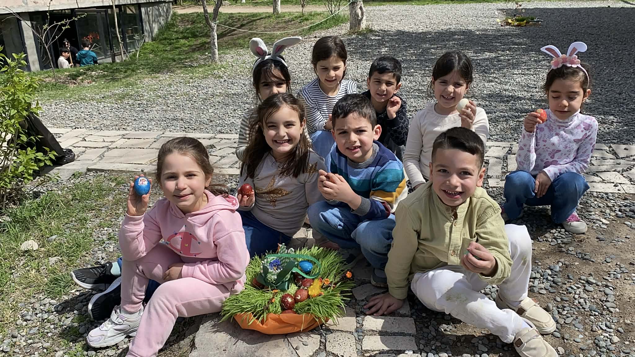 Զատկատոն։ Ձվախաղեր