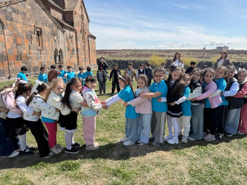 Ապրիլիկ. հեքիաթնորի խառնաշփոթ