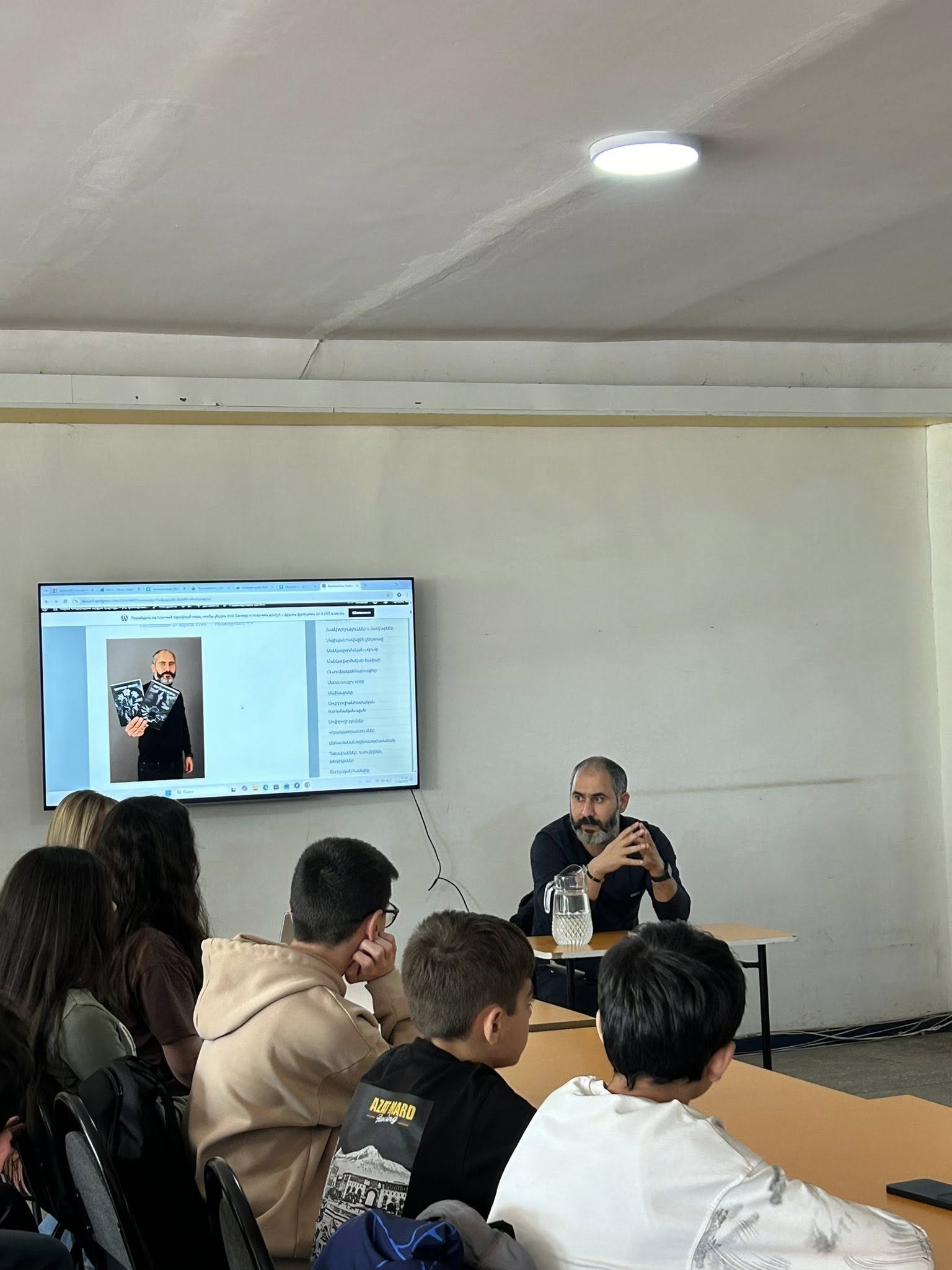 Հանդիպում ժամանակակից գրող Ասատուր Հակոբյանի հետ