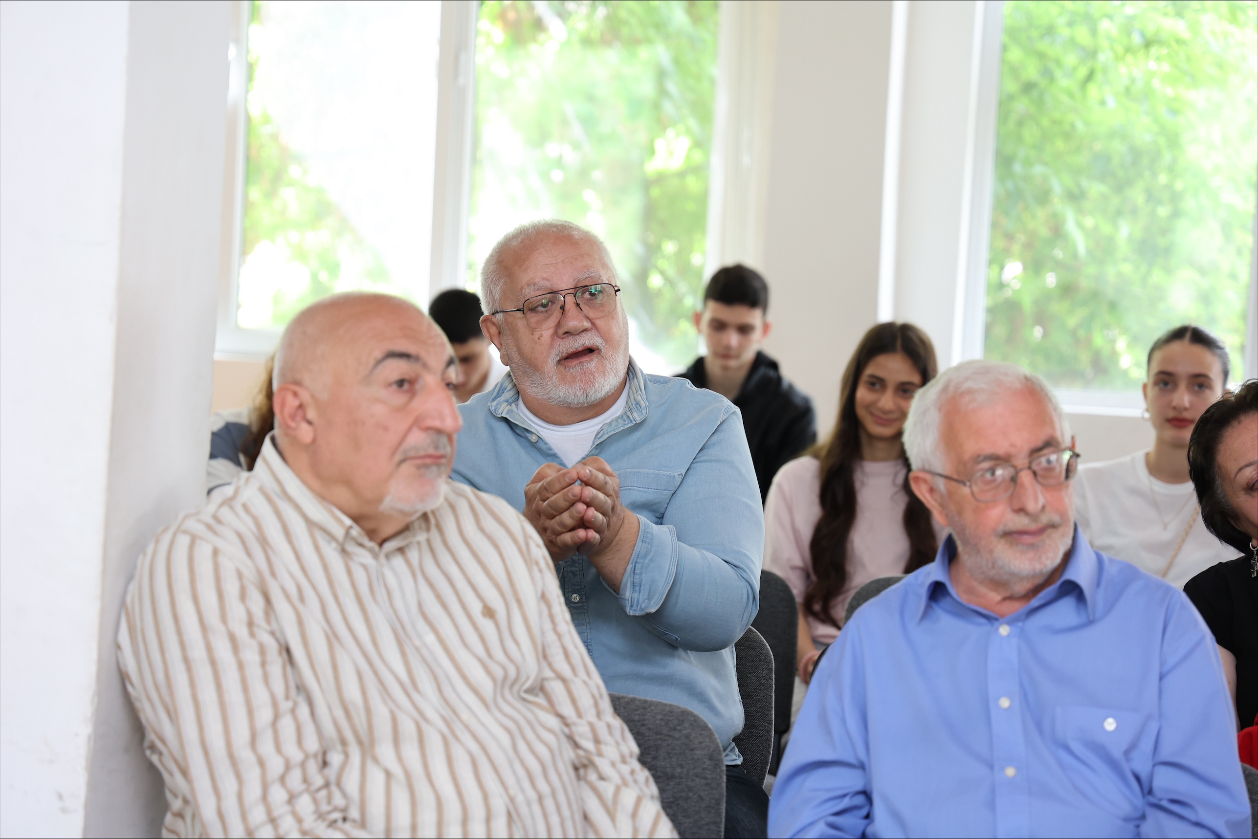 Հետազոտական աշխատանքների ներկայացում 