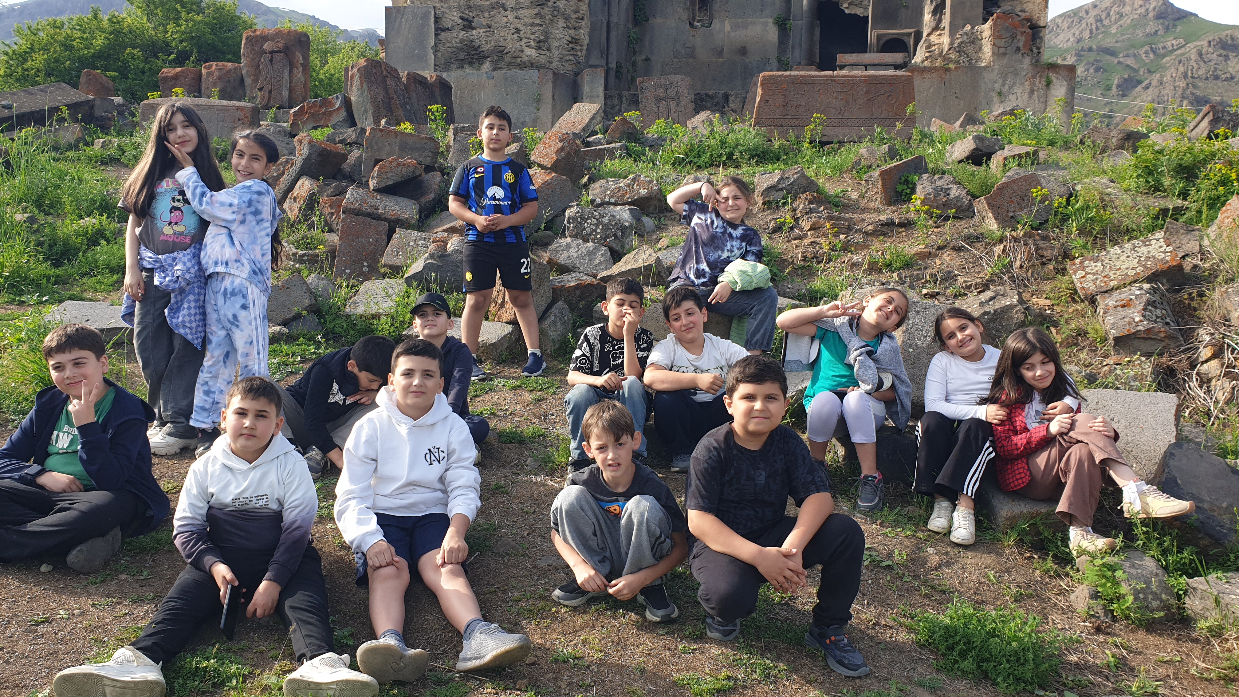Եռօրյա ուրախ ճամբար Արատեսում