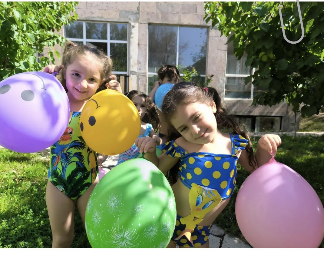 Eğlenceli su oyunu