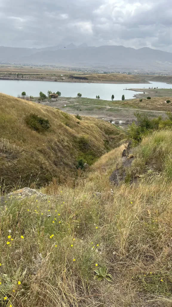 Экскурсия-поход к Апаранскому водохранилищу