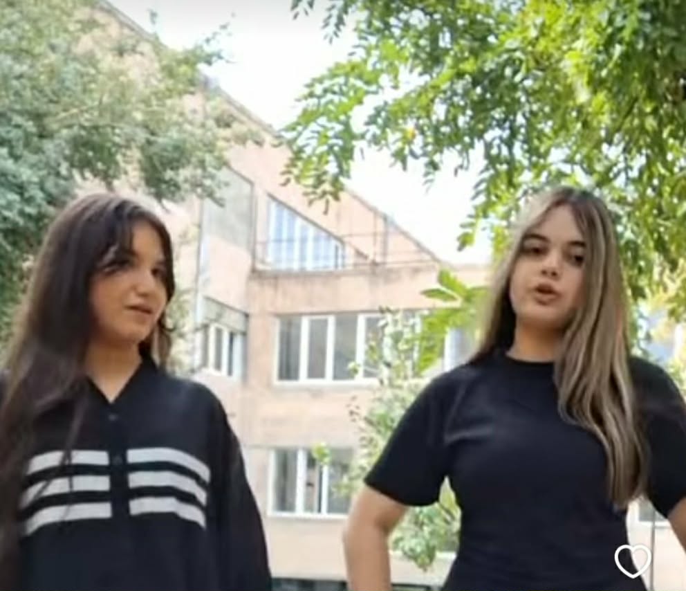 დიალოგი ქართულად